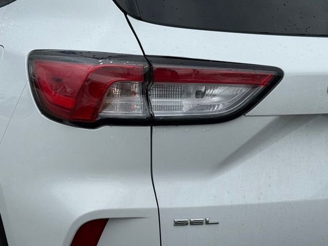 Certified 2022 Ford Escape SEL AWD/4WD image 29