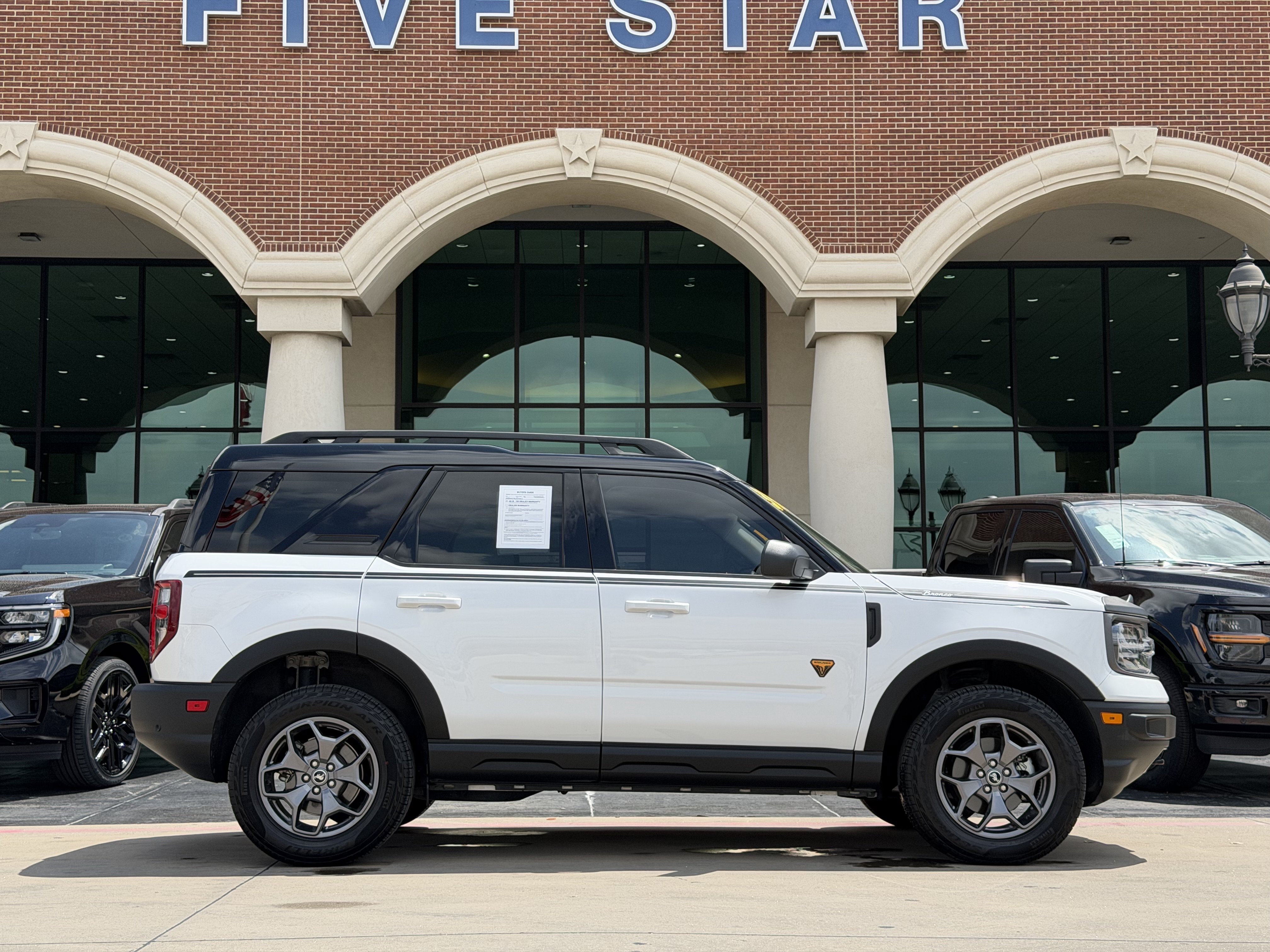 Certified 2024 Ford Bronco Sport Badlands w/ Premium Package AWD/4WD image 3