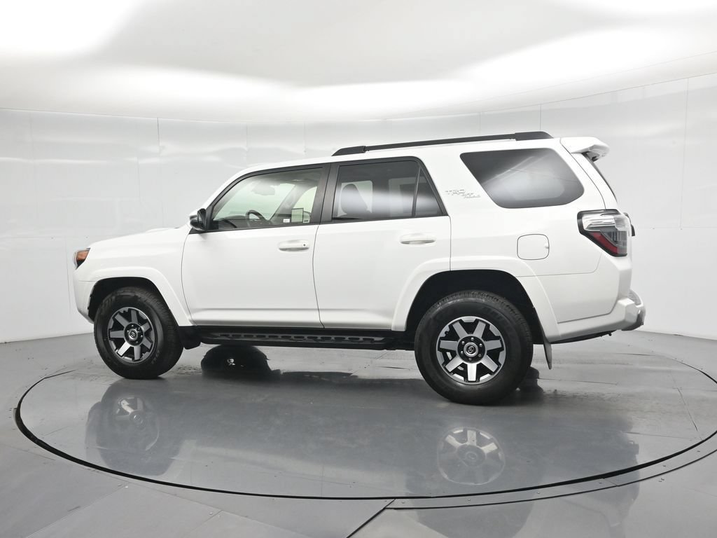 Used 2022 Toyota 4Runner TRD Off-Road Premium AWD/4WD image 7