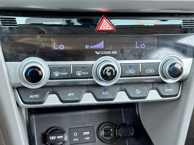 Used 2020 Hyundai Elantra Value Edition w/ Winter Weather Package FWD image 18