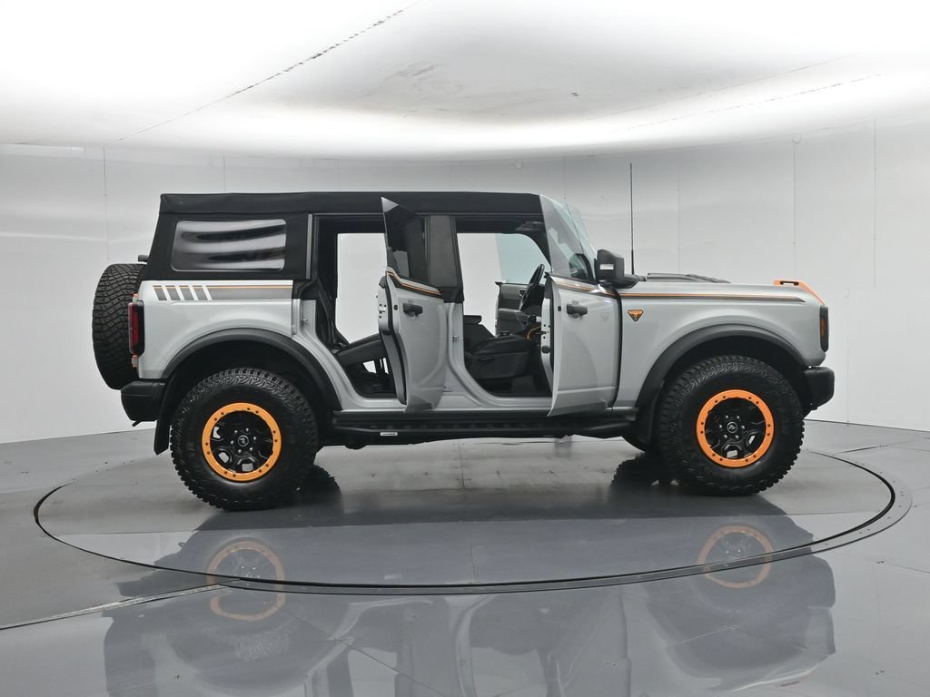 Certified 2023 Ford Bronco Badlands w/ Sasquatch Package AWD/4WD image 5