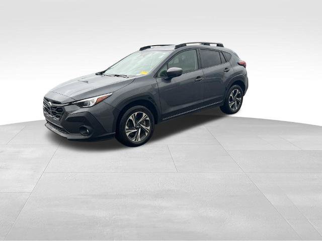 Used 2024 Subaru Crosstrek 2.0i Premium AWD/4WD image 2