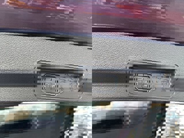 Certified 2022 Ford Explorer Limited w/ Equipment Group 301A image 17