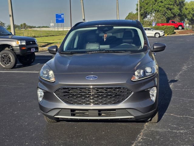 Certified 2022 Ford Escape SEL w/ Technology Package AWD/4WD image 3