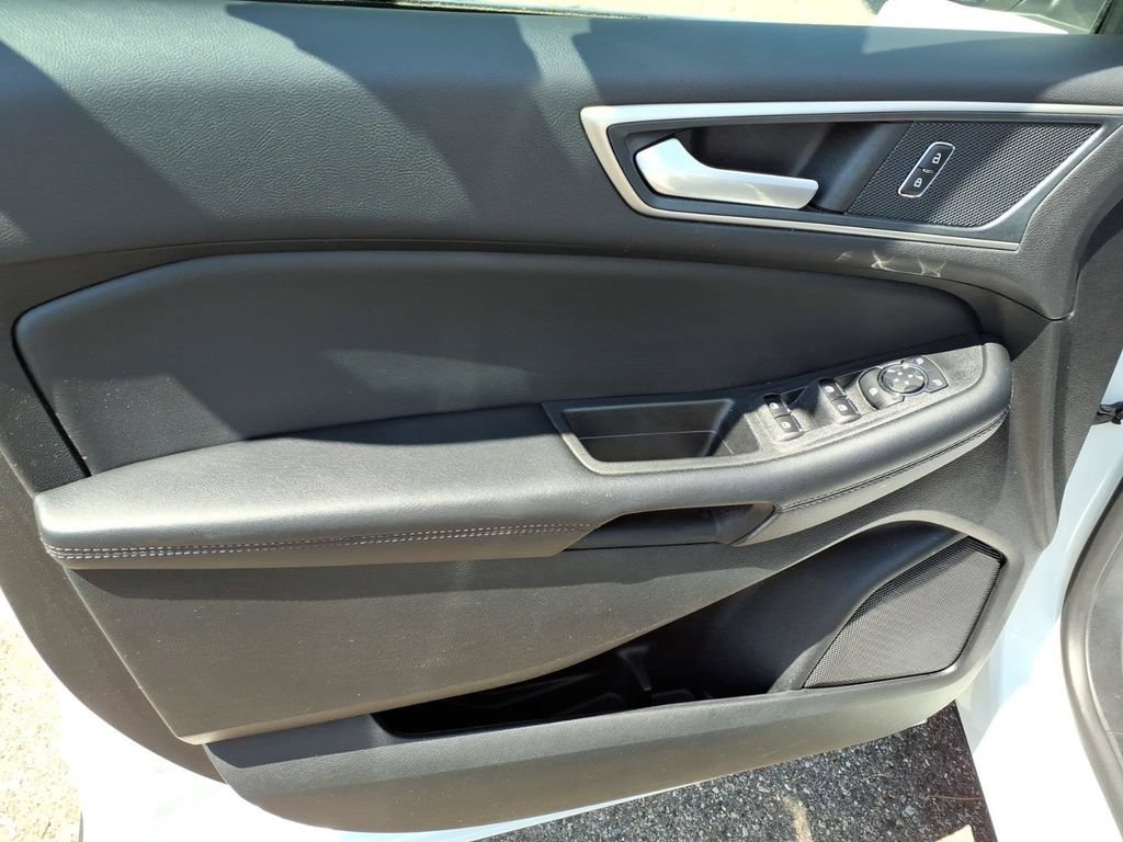 Certified 2024 Ford Edge SEL w/ Convenience Package AWD/4WD image 12
