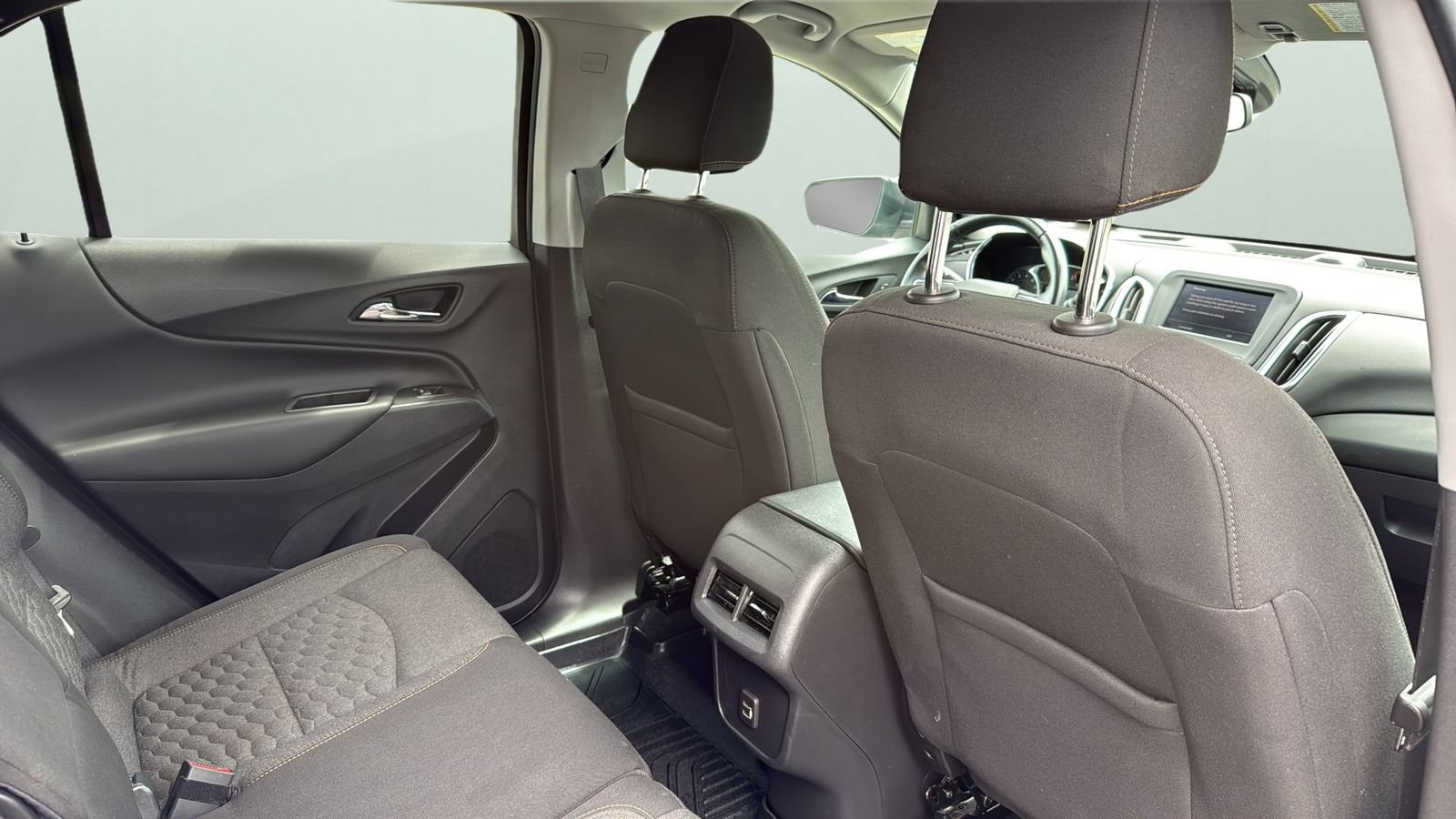 Used 2021 Chevrolet Equinox LT FWD image 29