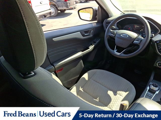 Certified 2022 Ford Escape SE w/ SE Sport Appearance Package image 14