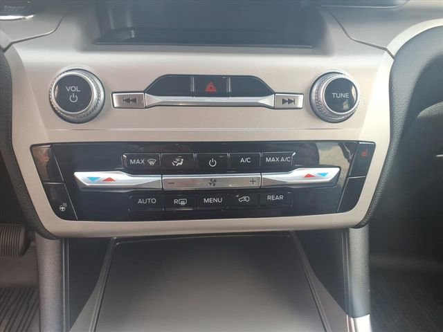 Certified 2022 Ford Explorer XLT w/ Equipment Group 202A image 22