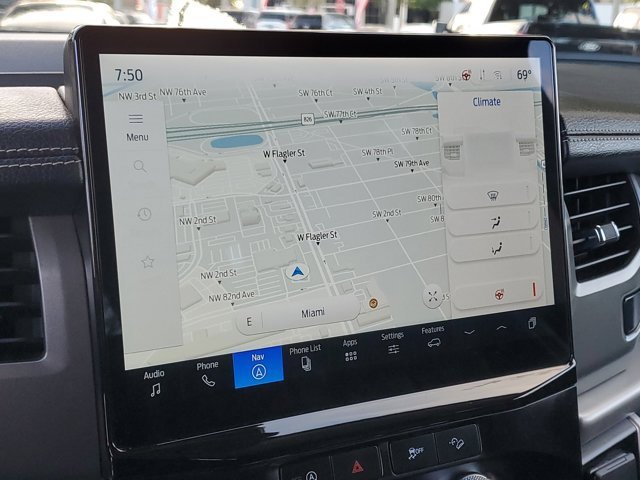 Certified 2024 Ford Expedition XLT image 26