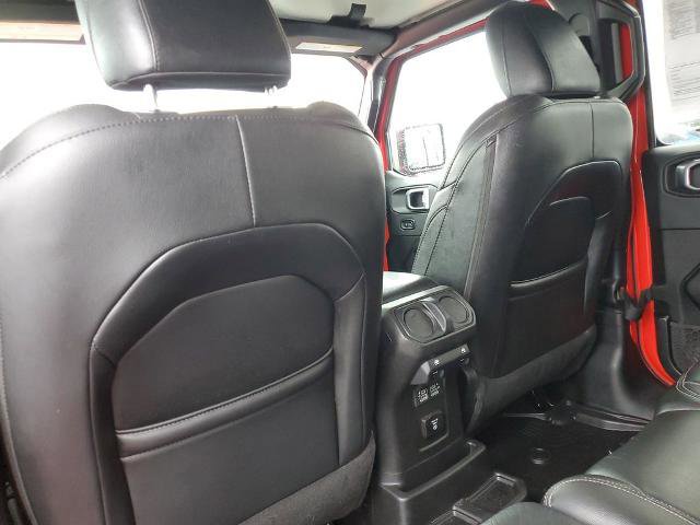Used 2018 Jeep Wrangler Unlimited Sahara AWD/4WD image 27