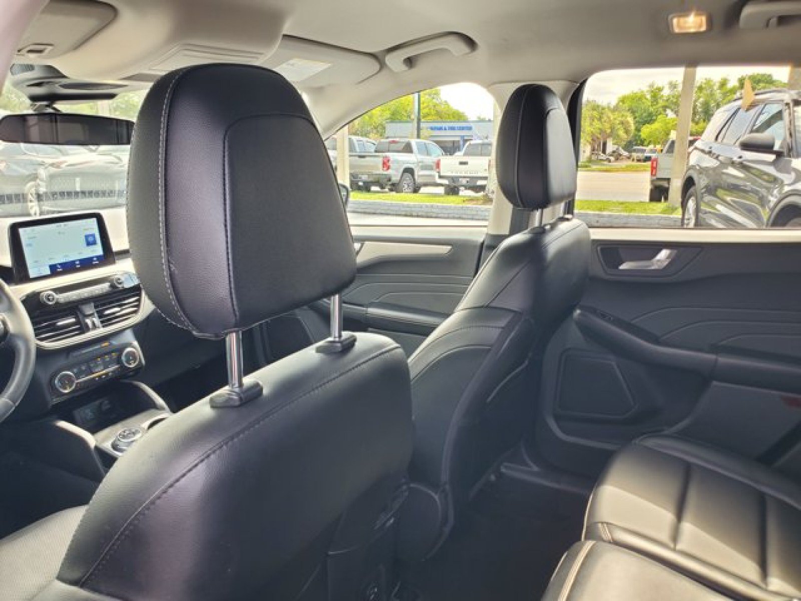 Certified 2022 Ford Escape SEL FWD image 27