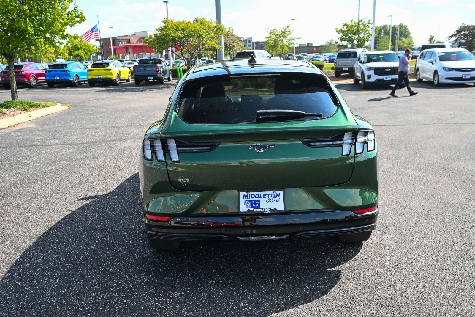 Certified 2024 Ford Mustang Mach-E Premium AWD/4WD image 6