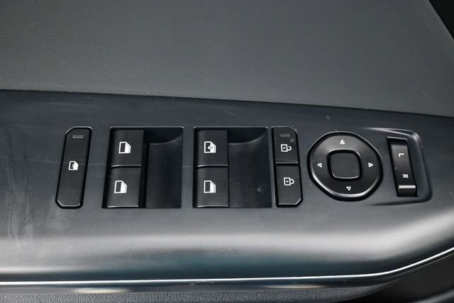 Used 2025 Kia K4 FWD image 13