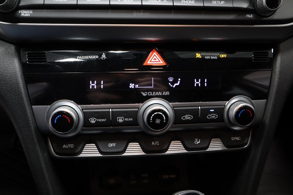 Used 2020 Hyundai Elantra SE w/ Winter Weather Package image 29