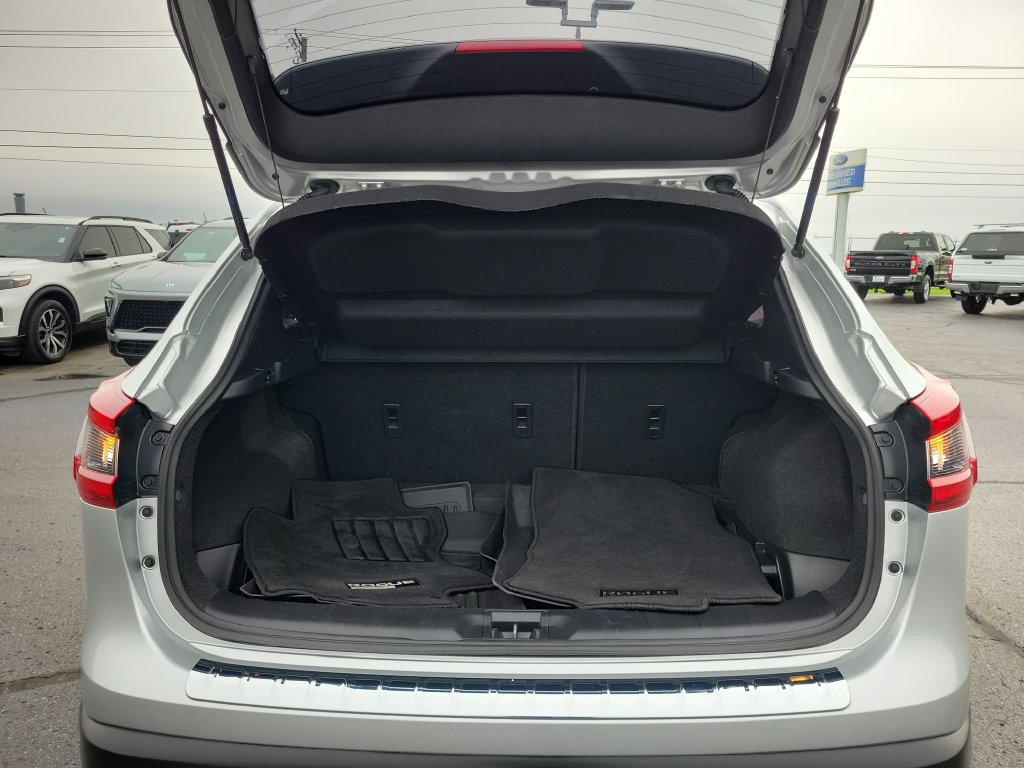 Used 2020 Nissan Rogue Sport S w/ Appearance Package AWD/4WD image 10