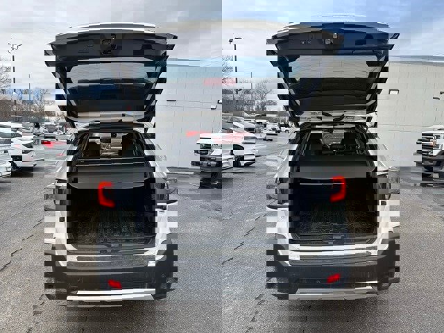 Used 2024 Subaru Outback Limited image 10