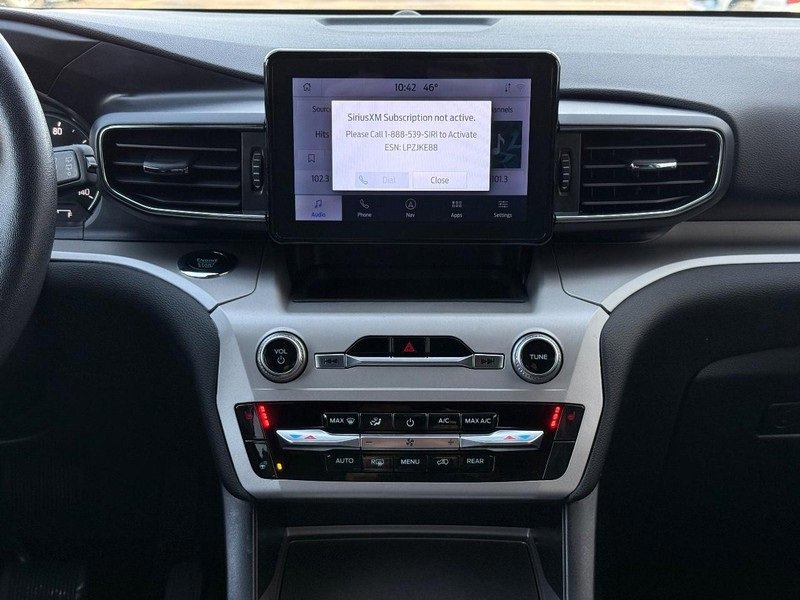 Certified 2023 Ford Explorer XLT image 12