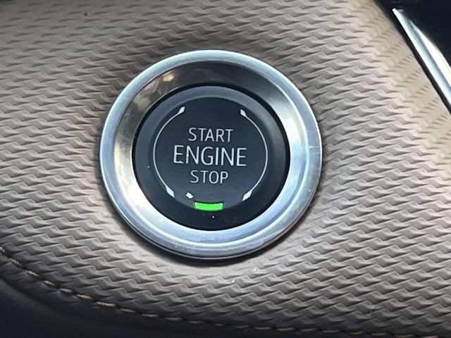 Used 2025 Chevrolet Equinox ACTIV w/ Safety and Technology Package FWD image 32