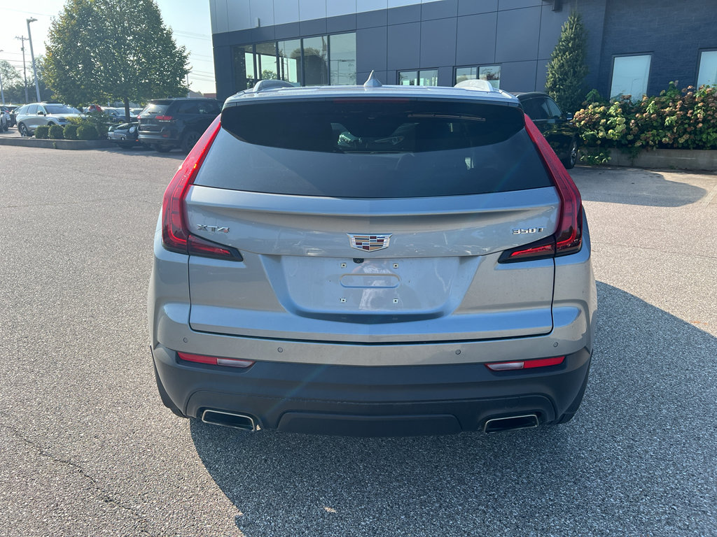 Used 2023 Cadillac XT4 Luxury w/ Cold Weather Package FWD image 6