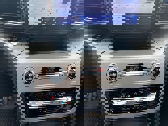 Certified 2022 Ford Explorer XLT w/ Equipment Group 202A image 18