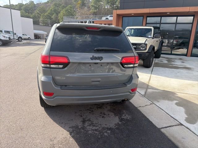 Used 2020 Jeep Grand Cherokee Altitude image 4