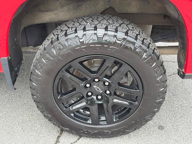 Used 2021 Chevrolet Silverado 1500 Custom Trail Boss AWD/4WD image 21
