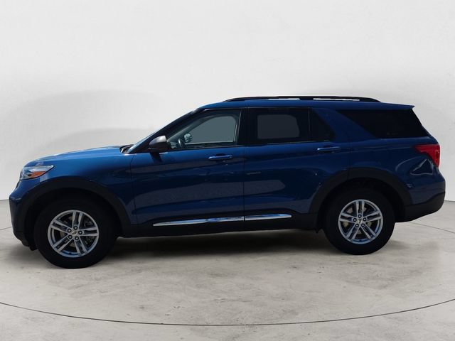 Certified 2022 Ford Explorer XLT AWD/4WD image 2