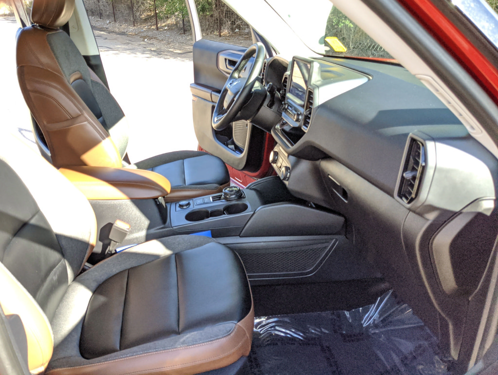 Certified 2024 Ford Bronco Sport Outer Banks AWD/4WD image 20