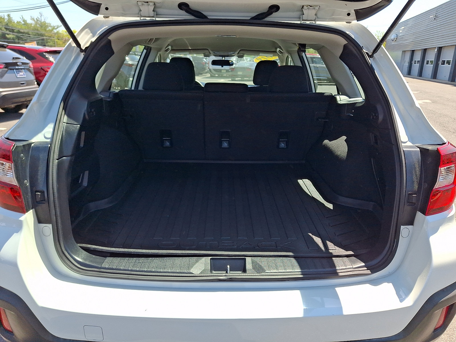 Used 2019 Subaru Outback 2.5i AWD/4WD image 30