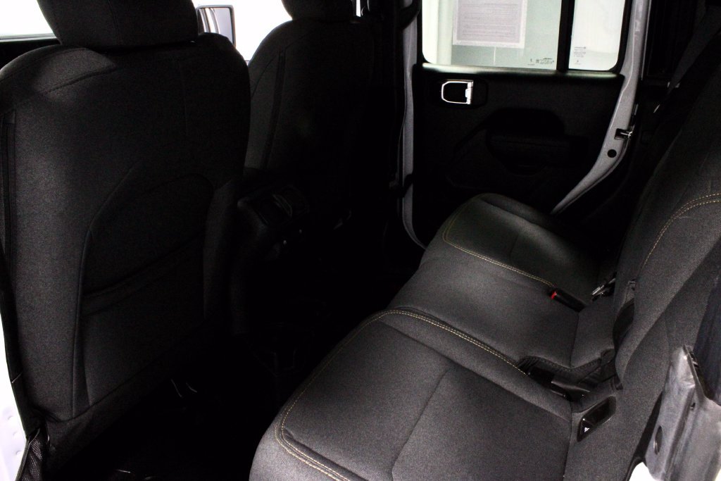 Used 2025 Jeep Gladiator Sport AWD/4WD image 21