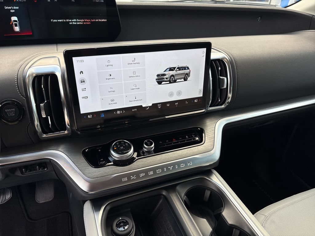 Certified 2025 Ford Expedition Max Platinum w/ Driver's Package AWD/4WD image 18