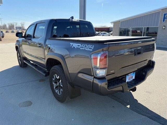 Used 2023 Toyota Tacoma TRD Off-Road w/ Technology Package AWD/4WD image 4