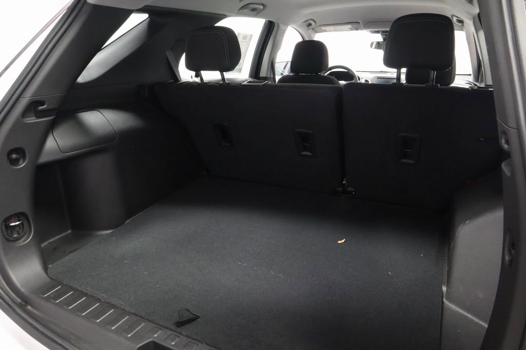 Used 2024 Chevrolet Equinox LS w/ Driver Confidence II Package FWD image 12