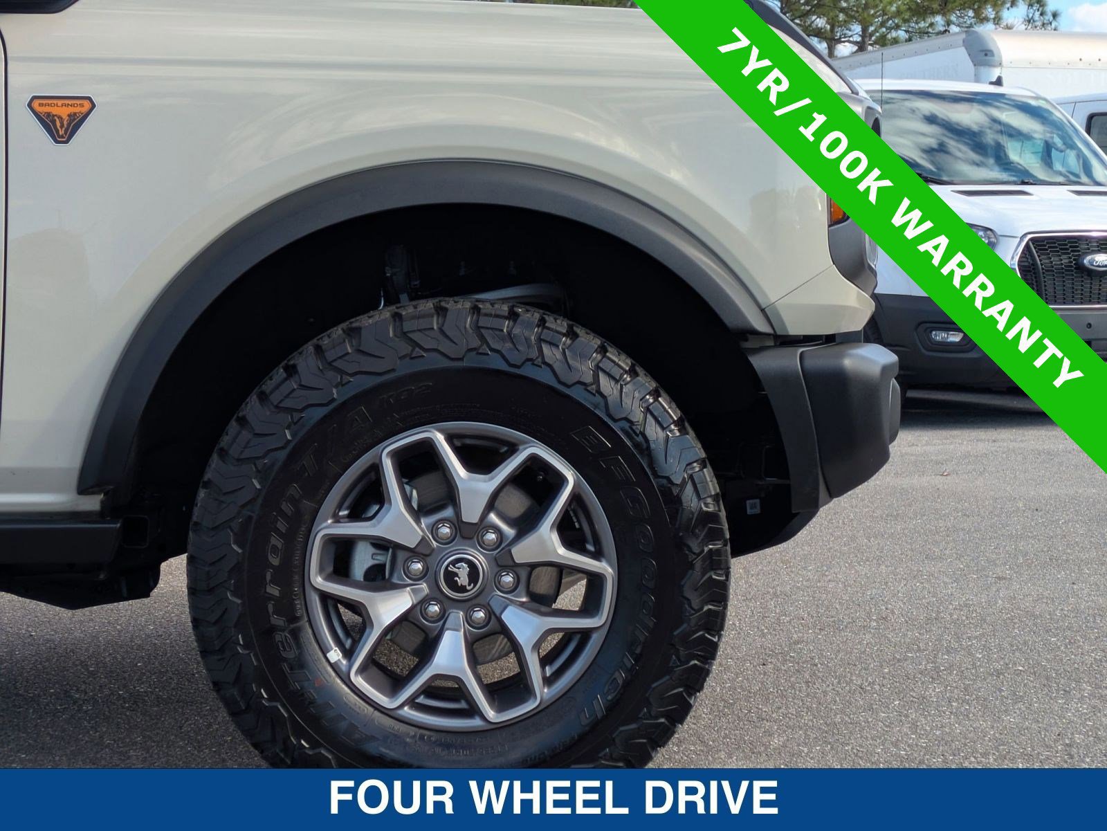 Certified 2025 Ford Bronco Badlands image 12