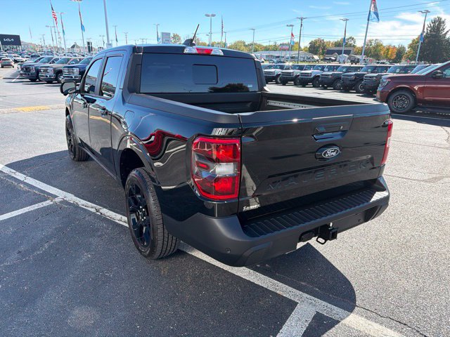 Certified 2025 Ford Maverick Lariat w/ Black Appearance Package AWD/4WD image 9