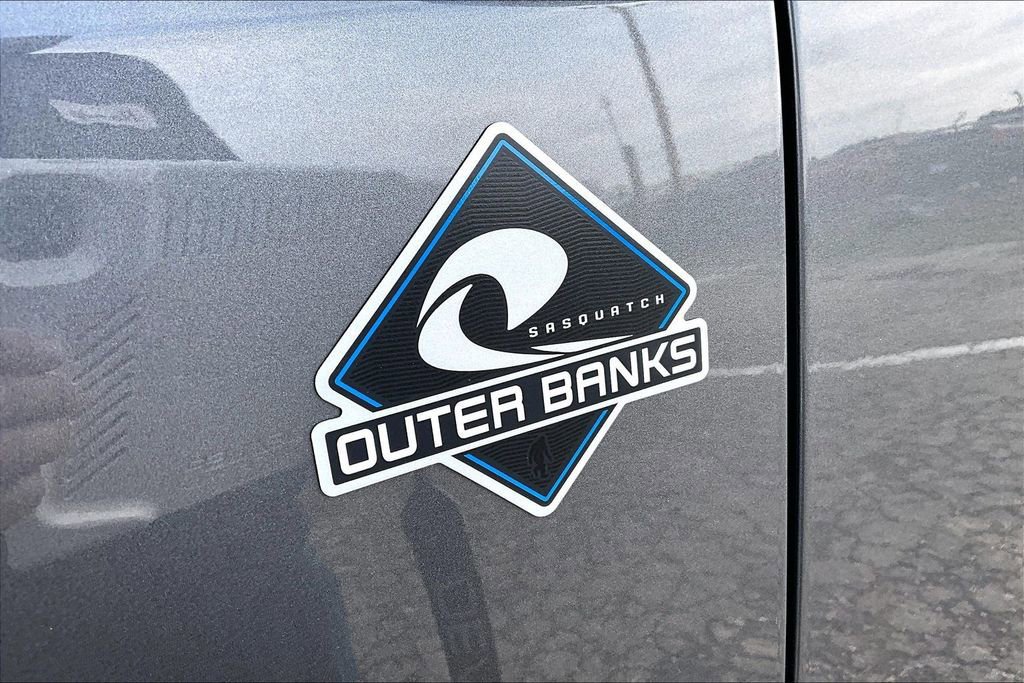 Certified 2023 Ford Bronco Outer Banks w/ Sasquatch Package image 10