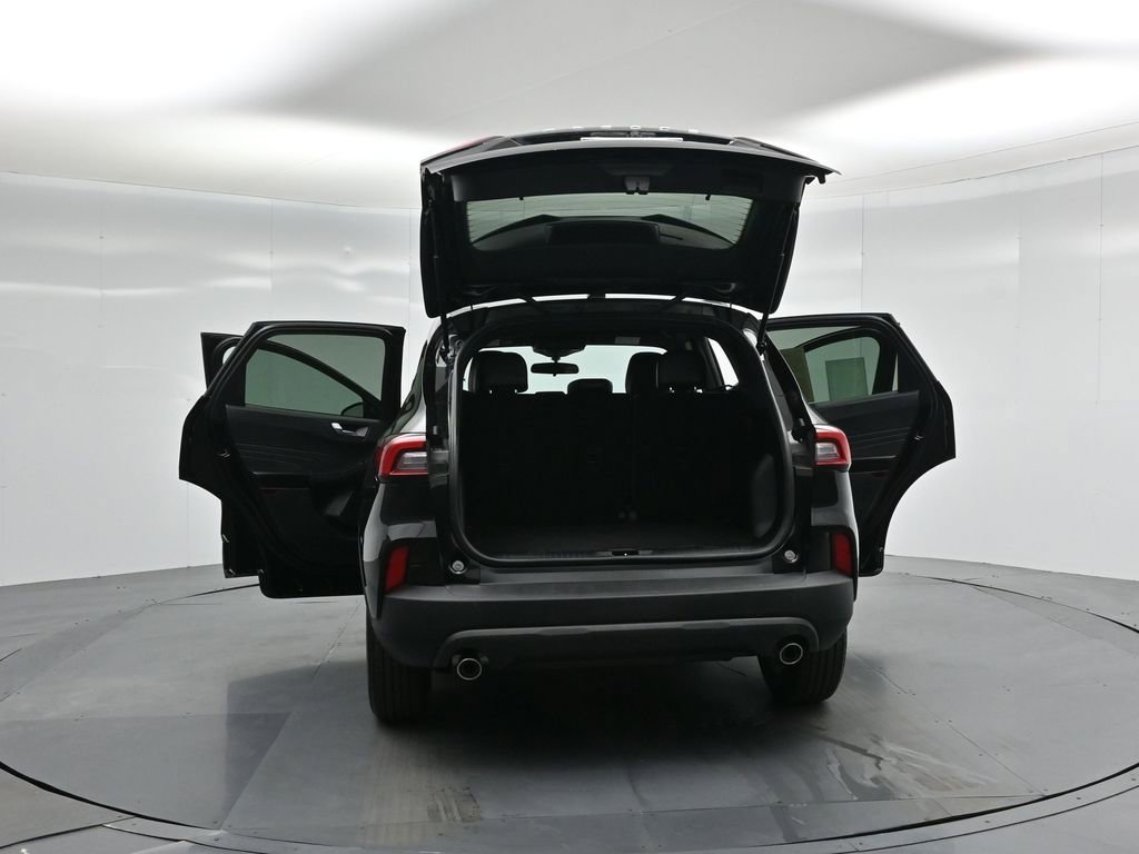 Certified 2025 Ford Escape ST-Line image 32