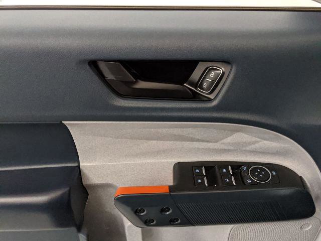 Certified 2023 Ford Maverick XLT image 17