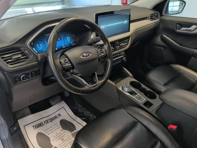 Certified 2024 Ford Escape Platinum AWD/4WD image 10