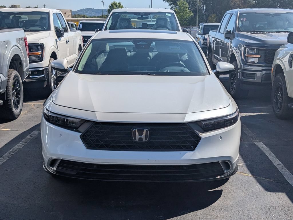 Used 2023 Honda Accord Touring image 5