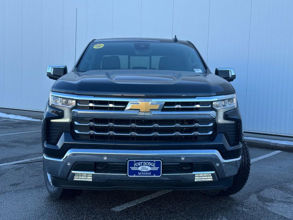 Used 2022 Chevrolet Silverado 1500 LTZ image 7