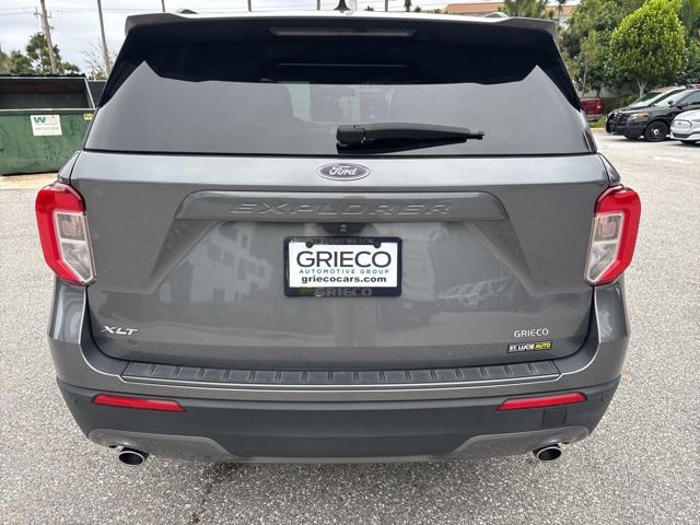 Certified 2021 Ford Explorer XLT w/ Equipment Group 202A image 3