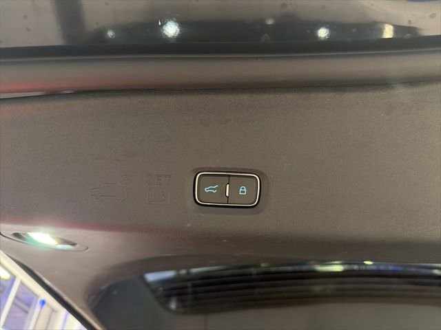 Certified 2025 Ford Expedition Active image 10