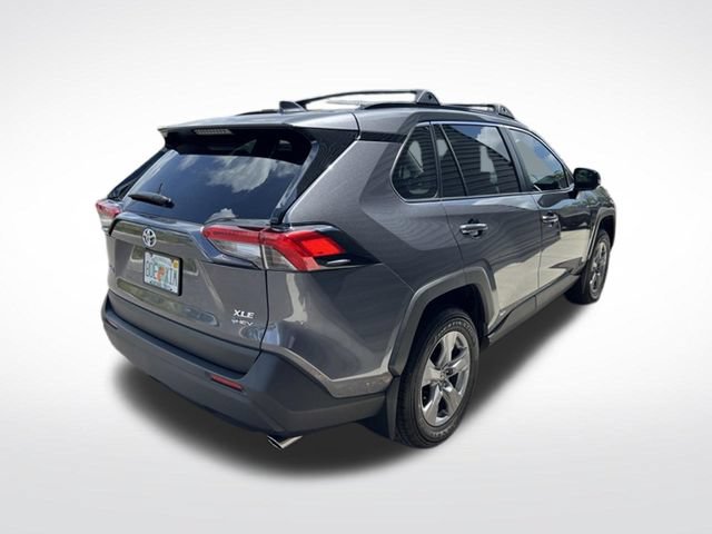 Used 2025 Toyota RAV4 XLE AWD/4WD image 5