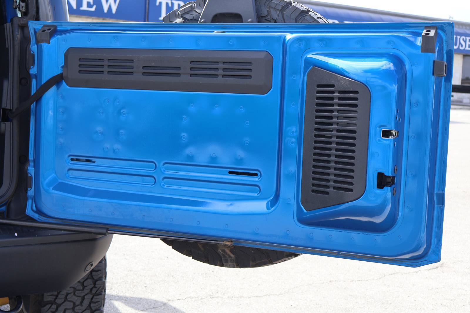Certified 2025 Ford Bronco Badlands AWD/4WD image 15