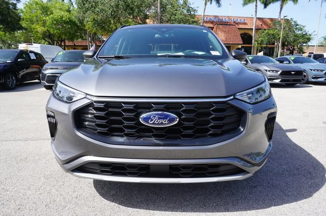 Certified 2023 Ford Escape ST-Line w/ Tech Pack #1 FWD image 28
