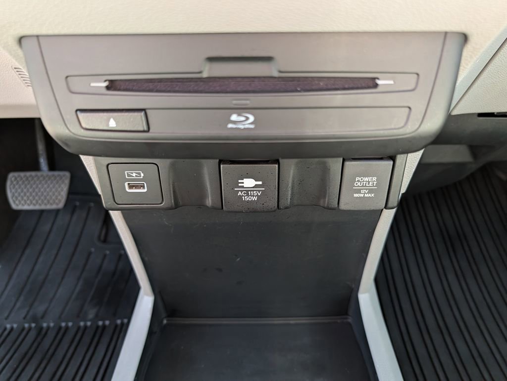 Used 2023 Honda Odyssey Touring image 15