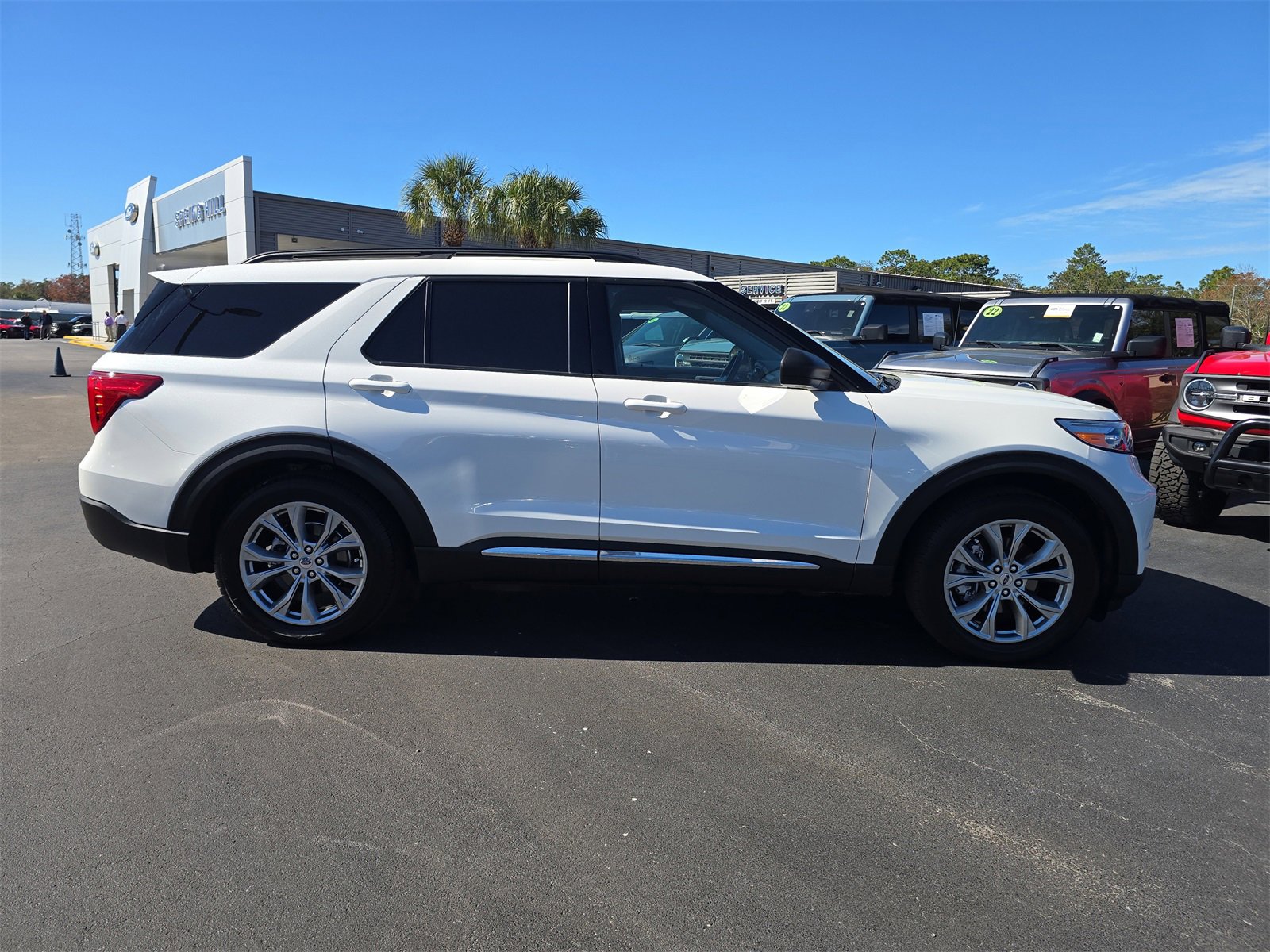 Certified 2023 Ford Explorer XLT w/ Equipment Group 202A image 3