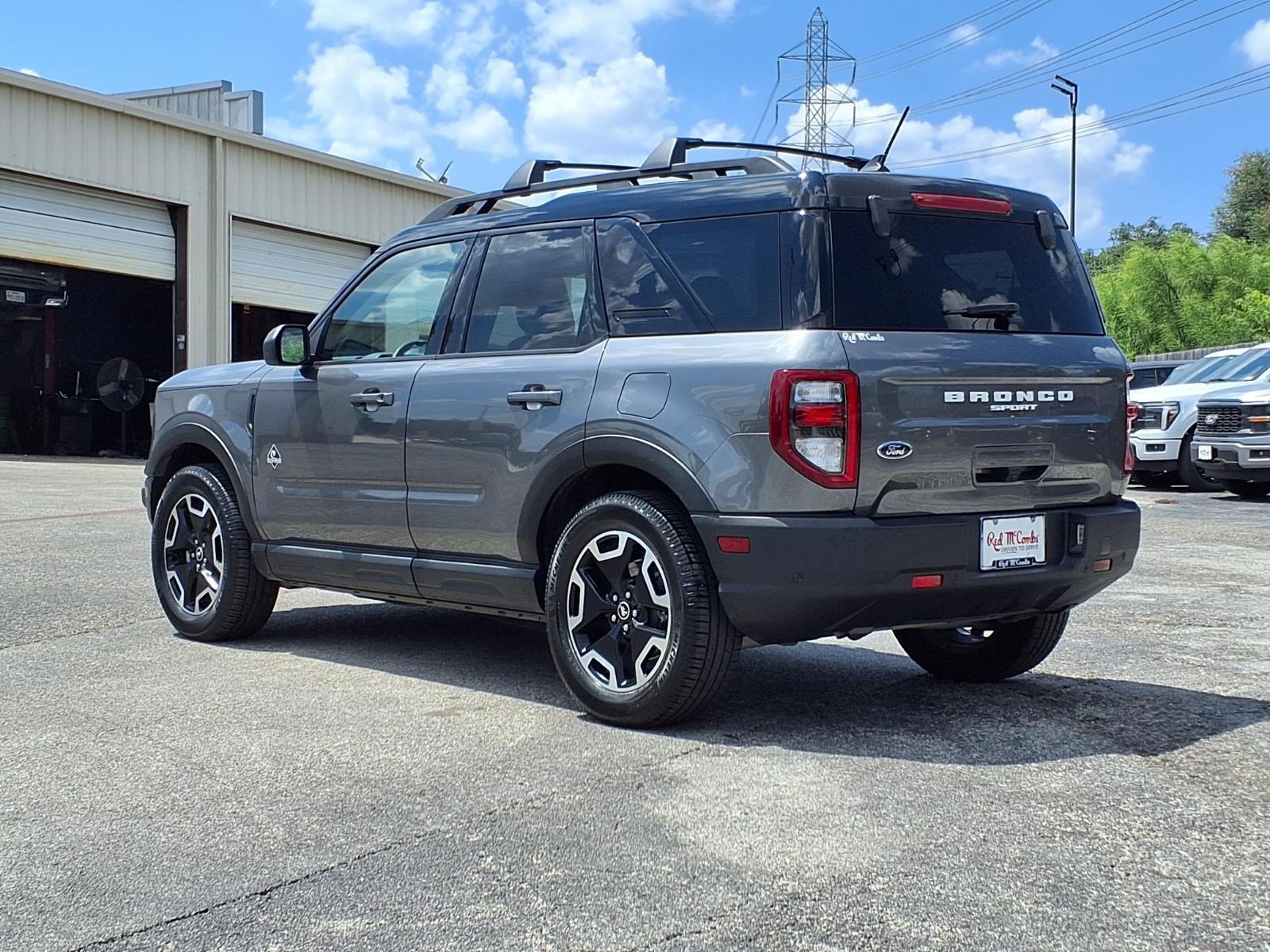 Certified 2024 Ford Bronco Sport Outer Banks w/ Tech Package AWD/4WD image 8