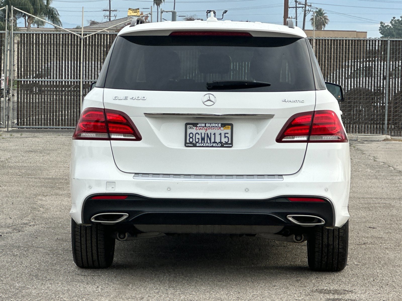 Used 2019 Mercedes-Benz GLE 400 4MATIC image 4
